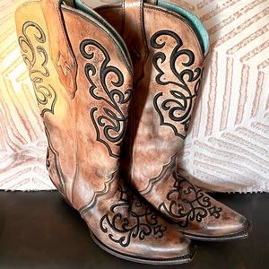 Corral Brown embroidered Boots Size 10